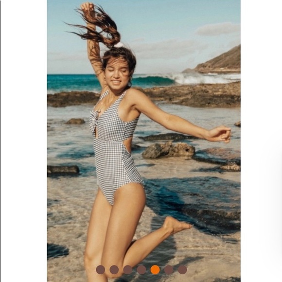 FLASH SALE☀️Sara One-Piece Swimsuit☀️ - Picture 5 of 8